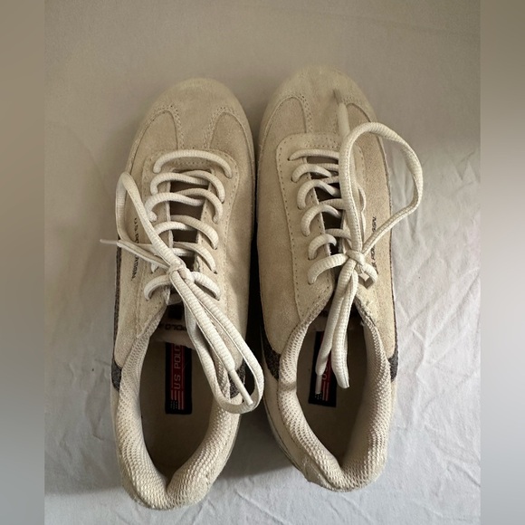 U.S. Polo Assn. Women’s Sneakers Size 8 Beige Suede Retro Casual Shoes - Picture 3 of 8